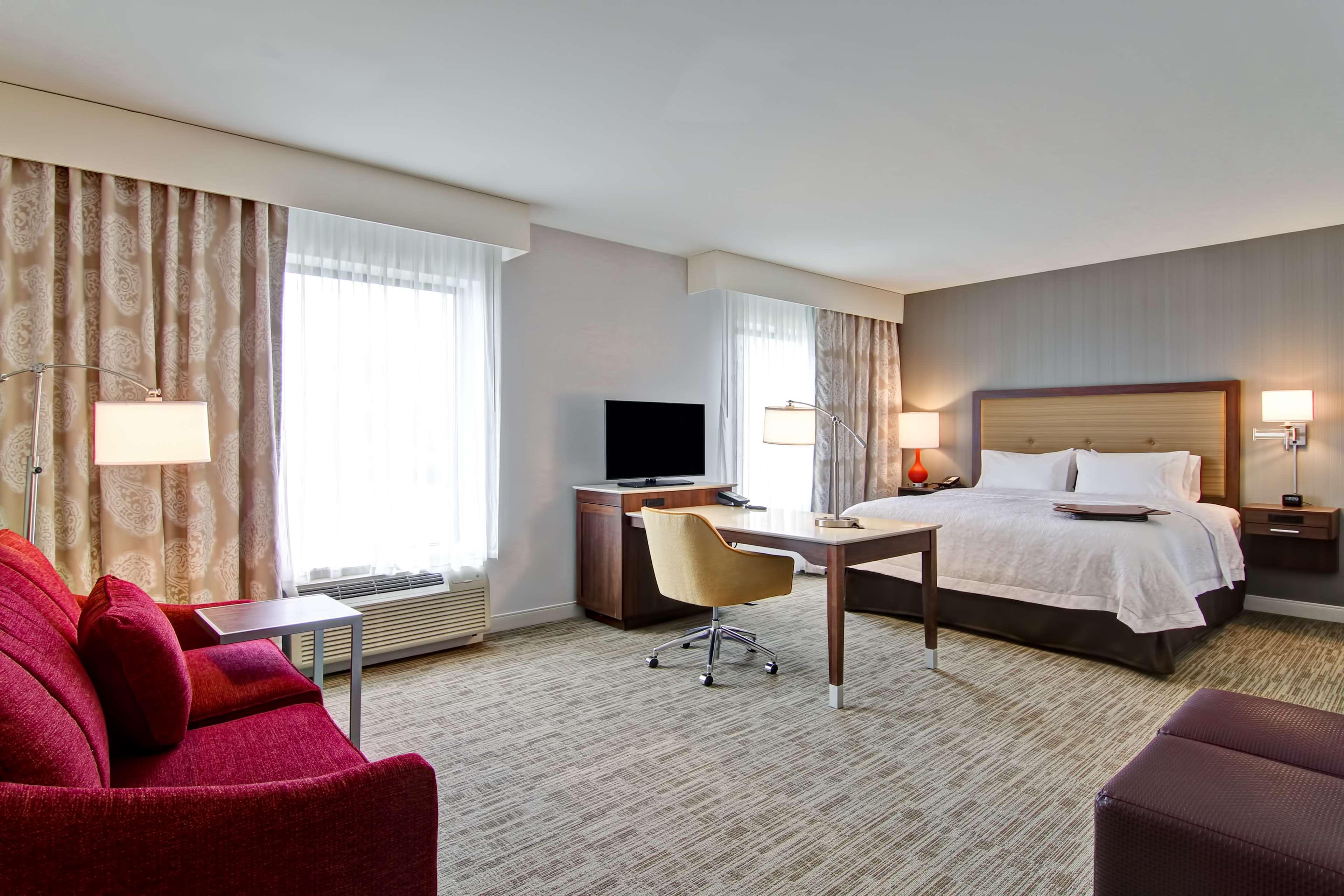 Hampton & Detroit/troy Hotel Clawson