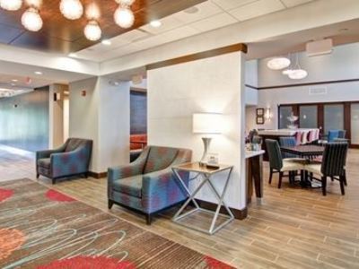 Hotel Hampton & Detroit/troy Clawson